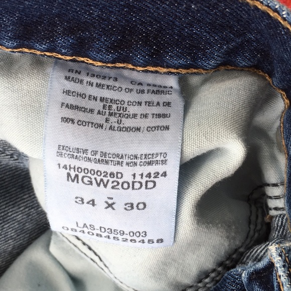 Men’s Wrangler Straight Leg Relaxed Jeans - Picture 4 of 5